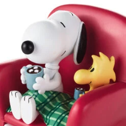 Hallmark Peanuts® Cozy Snoopy Christmas Countdown Calendar -Hallmark Store Christmas Countdown Snoopy and Woodstock Figurine 1XKT5537 04