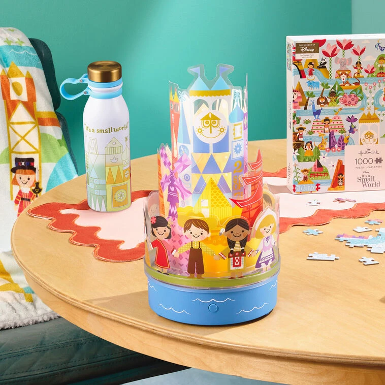 Hallmark Disney It's A Small World Rotating Lamp With Sound 4 Hallmark Disney It's A Small World Rotating Lamp With Sound - Image 2