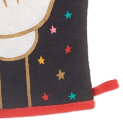 Hallmark Disney Mickey Mouse Glove Oven Mitt 9 Hallmark Disney Mickey Mouse Glove Oven Mitt -Hallmark Store Disney Mickey Mouse White Glove Oven Mitt 1DYG2092 04