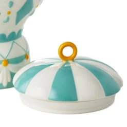 Hallmark Disney It's A Small World Hot Air Balloon Cookie Jar With Sound 10 Hallmark Disney It's A Small World Hot Air Balloon Cookie Jar With Sound -Hallmark Store Disney Small World Hot Air Balloon Musical Cookie Jar 1DYG2123 04