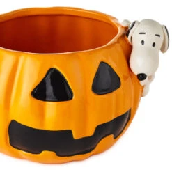 Hallmark Peanuts® Pumpkin Candy Bowl With Snoopy -Hallmark Store JackoLantern Candy Dish With Sculpted Snoopy 1HGN1564 04