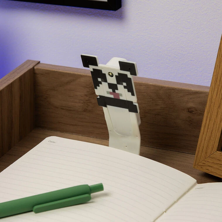Paladone Minecraft Panda Clip-On Bookmark With LED Reading Light 8 Paladone Minecraft Panda Clip-On Bookmark With LED Reading Light - Image 6