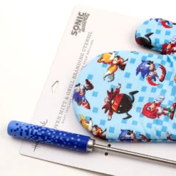 Hallmark Sonic The Hedgehog™ Branding Iron With Grill Mitt, Set Of 2 -Hallmark Store Sonic the Hedgehog Branding Iron With Oven Mitt 1NIT1019 05