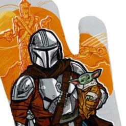 Hallmark Star Wars: The Mandalorian™ Grill Fork And Oven Mitt, Set Of 2 -Hallmark Store Star Wars The Mandalorian Meat Fork and Oven Mitt 1SHP2178 03